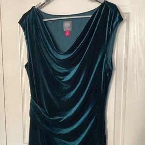 Vince Camuto velvety sleeveless women’s 12 party holiday occasion dress green
